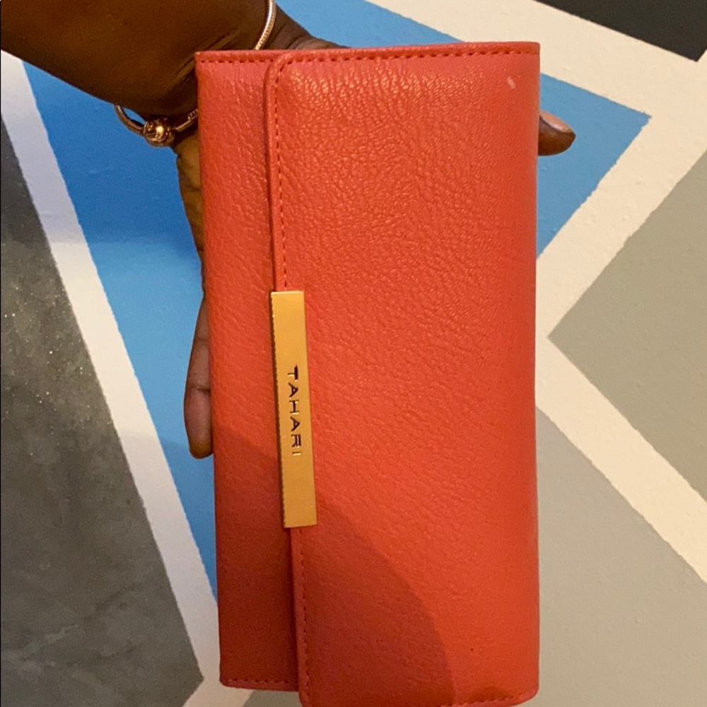 Coral Tahiri Wallet